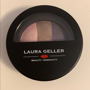 Laura Geller baked eye stripes in PLUM TORTE